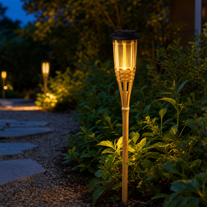 Torche Solaire Bambou – 1 pièce – Effet Flamme Dansante – Éclairage de Jardin & Allée