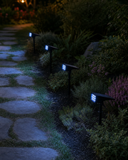Spot Solaire RGB 2-en-1 – Projecteur de Jardin Couleur (mural ou piquet)